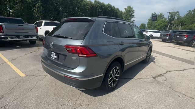 Volkswagen Tiguan Vehicle Full-screen Gallery Image 10