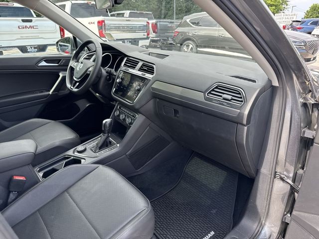 Volkswagen Tiguan Vehicle Full-screen Gallery Image 33