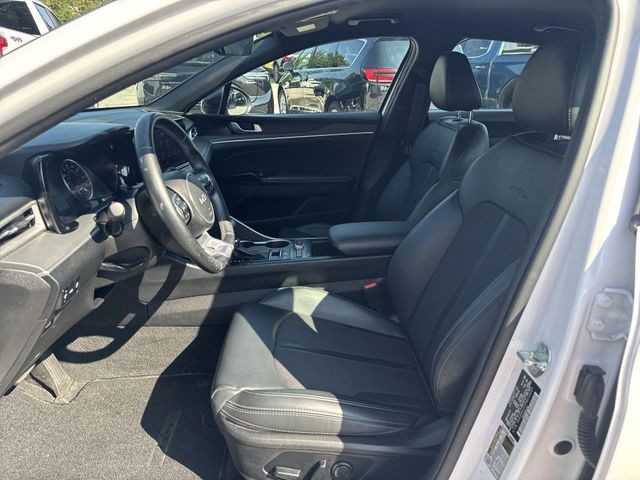 Kia K5 Vehicle Full-screen Gallery Image 23