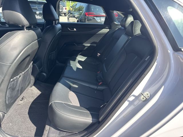 Kia K5 Vehicle Full-screen Gallery Image 27