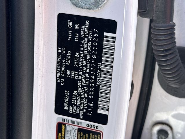 Kia K5 Vehicle Full-screen Gallery Image 36