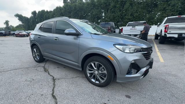 Buick Encore GX Vehicle Full-screen Gallery Image 02