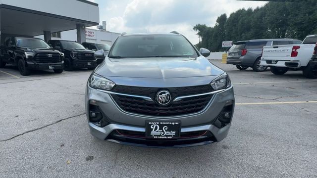Buick Encore GX Vehicle Full-screen Gallery Image 03