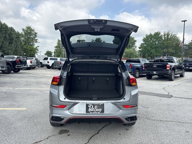 Buick Encore GX Vehicle Full-screen Gallery Image 24