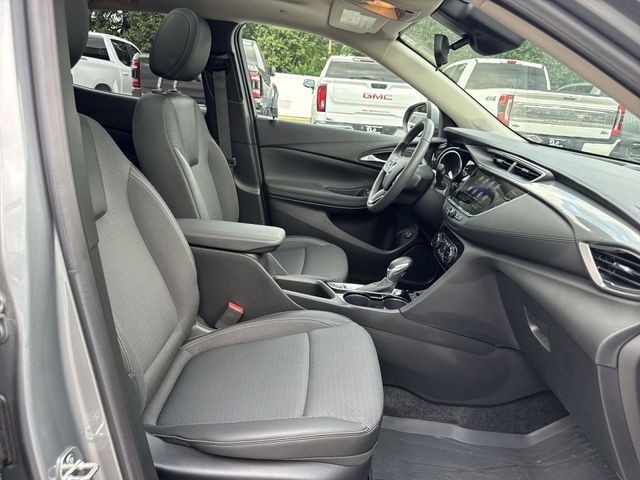 Buick Encore GX Vehicle Full-screen Gallery Image 26