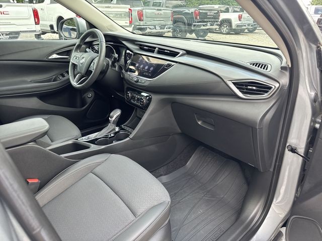 Buick Encore GX Vehicle Full-screen Gallery Image 27