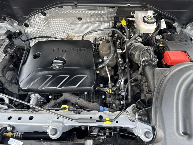 Buick Encore GX Vehicle Full-screen Gallery Image 28