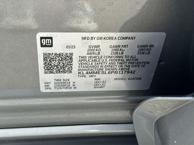 Buick Encore GX Vehicle Full-screen Gallery Image 32