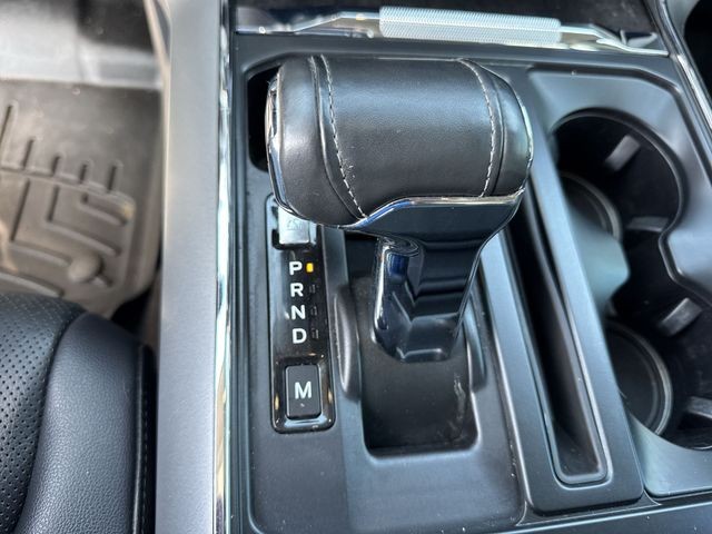 Ford F-150 Vehicle Full-screen Gallery Image 20
