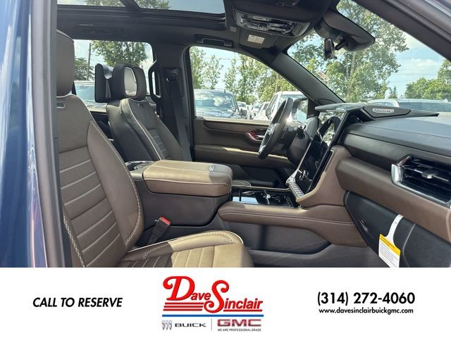 GMC Yukon Vehicle Full-screen Gallery Image 26