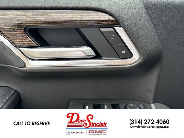 GMC Sierra 1500 Vehicle Full-screen Gallery Image 13