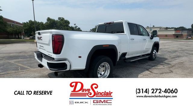 GMC Sierra 3500HD Vehicle Full-screen Gallery Image 08