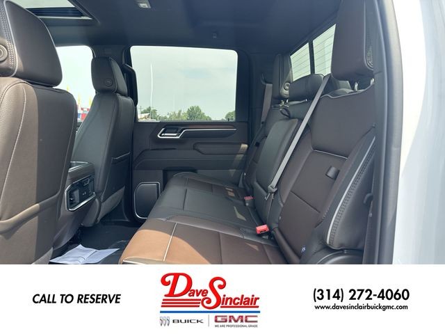 GMC Sierra 3500HD Vehicle Full-screen Gallery Image 23