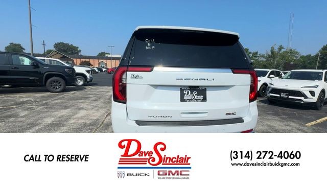 GMC Yukon XL Vehicle Full-screen Gallery Image 07