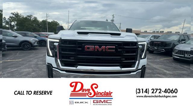 GMC Sierra 2500HD Vehicle Full-screen Gallery Image 03