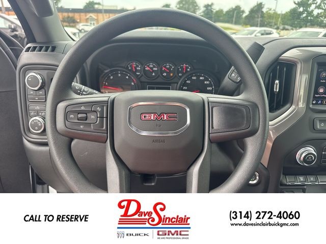 GMC Sierra 2500HD Vehicle Full-screen Gallery Image 14