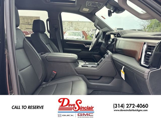 GMC Sierra 3500HD Vehicle Full-screen Gallery Image 25