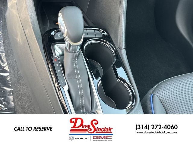 Buick Encore GX Vehicle Full-screen Gallery Image 19