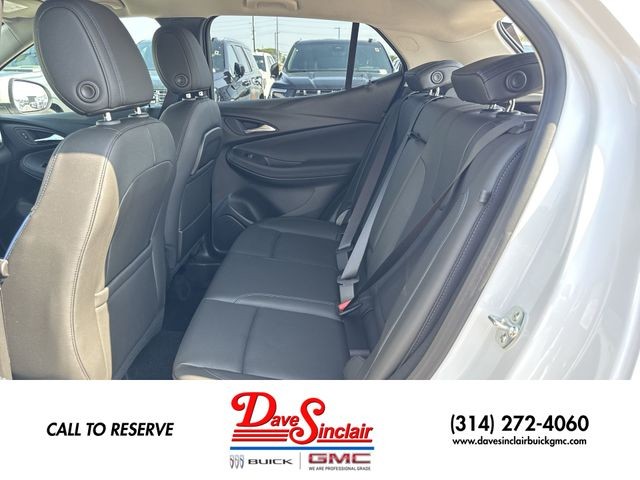 Buick Encore GX Vehicle Full-screen Gallery Image 21