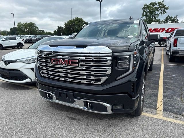 GMC Sierra 1500 Vehicle Full-screen Gallery Image 02