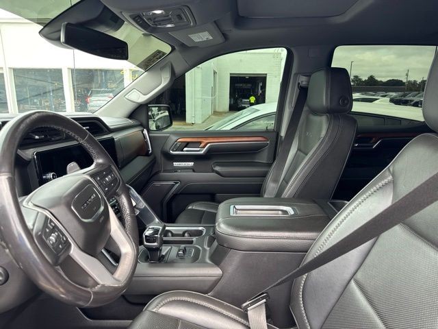 GMC Sierra 1500 Vehicle Full-screen Gallery Image 14