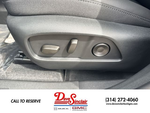 GMC Terrain Vehicle Full-screen Gallery Image 12