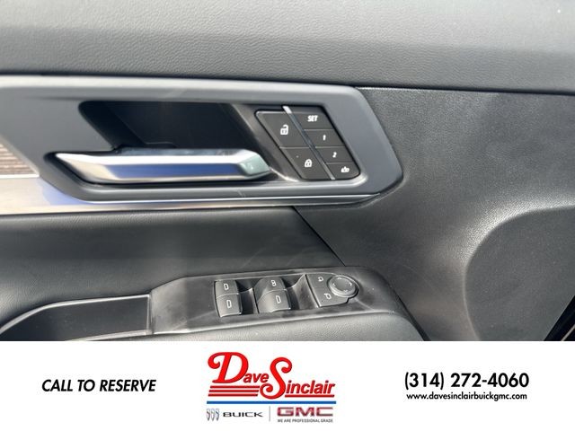 GMC Terrain Vehicle Full-screen Gallery Image 13