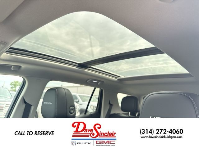 GMC Terrain Vehicle Full-screen Gallery Image 22