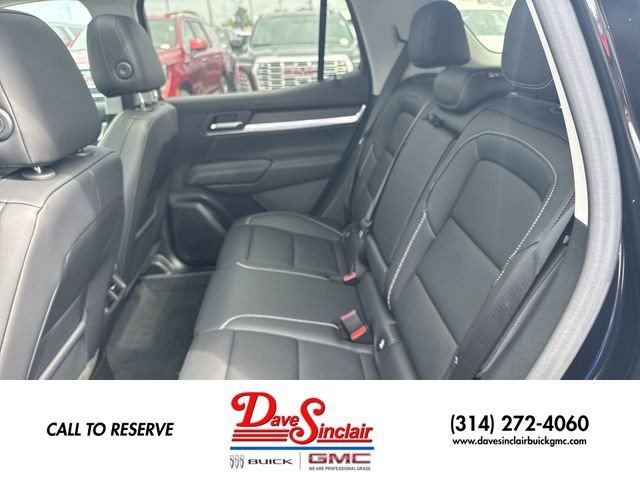 GMC Terrain Vehicle Full-screen Gallery Image 23
