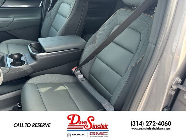 GMC Terrain Vehicle Full-screen Gallery Image 11