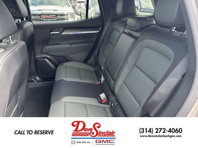 GMC Terrain Vehicle Full-screen Gallery Image 22