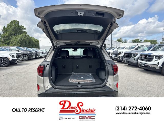 GMC Terrain Vehicle Full-screen Gallery Image 23