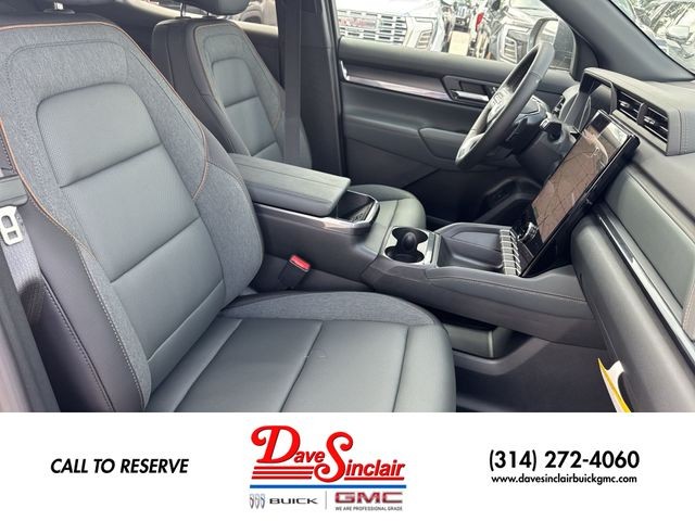 GMC Terrain Vehicle Full-screen Gallery Image 24