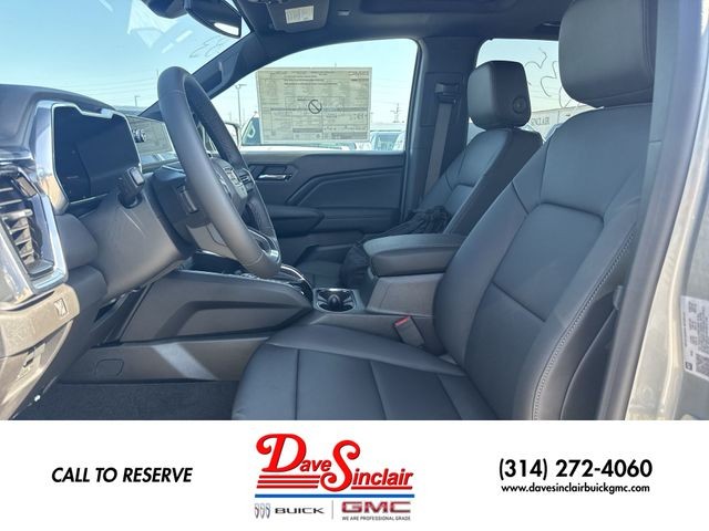 GMC Canyon Vehicle Full-screen Gallery Image 11
