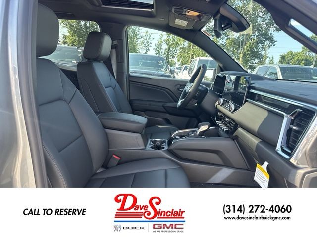GMC Canyon Vehicle Full-screen Gallery Image 25