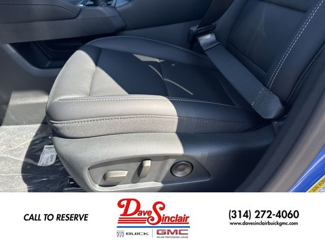 GMC Terrain Vehicle Full-screen Gallery Image 12