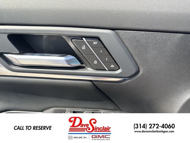 GMC Terrain Vehicle Full-screen Gallery Image 13