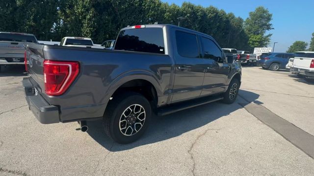 Ford F-150 Vehicle Full-screen Gallery Image 10