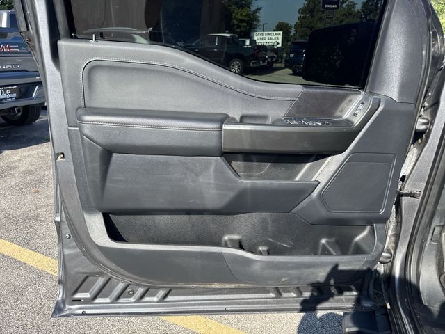 Ford F-150 Vehicle Full-screen Gallery Image 26