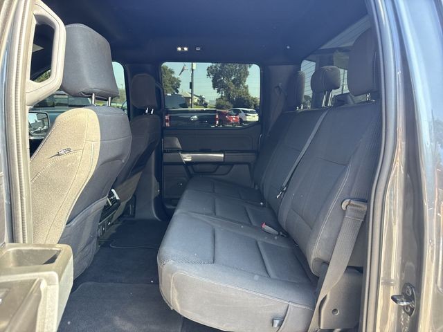 Ford F-150 Vehicle Full-screen Gallery Image 28