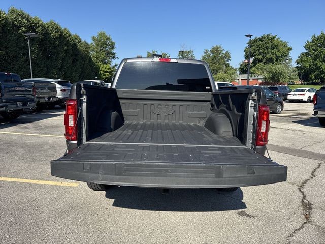 Ford F-150 Vehicle Full-screen Gallery Image 29