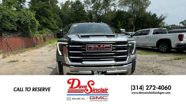GMC Sierra 3500HD Vehicle Full-screen Gallery Image 03