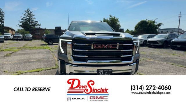 GMC Sierra 3500HD Vehicle Full-screen Gallery Image 03