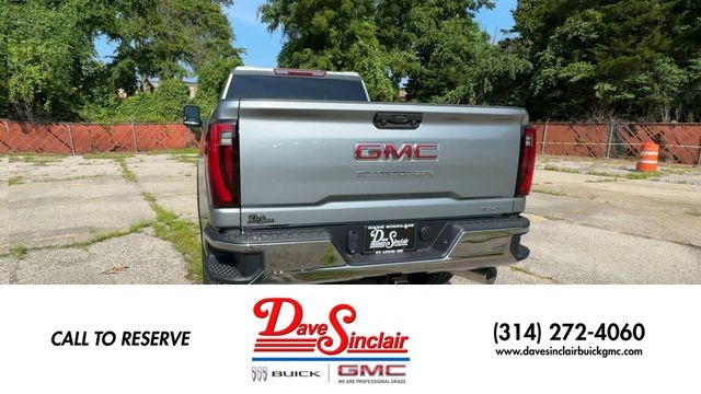 GMC Sierra 3500HD Vehicle Full-screen Gallery Image 07