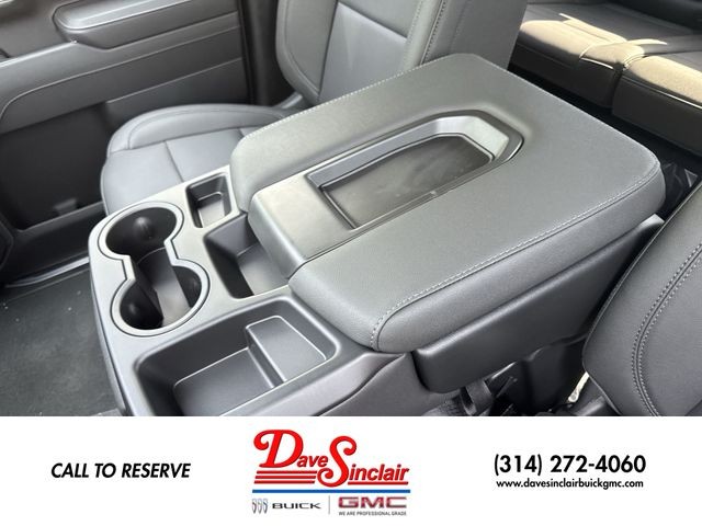 GMC Sierra 3500HD Vehicle Full-screen Gallery Image 21