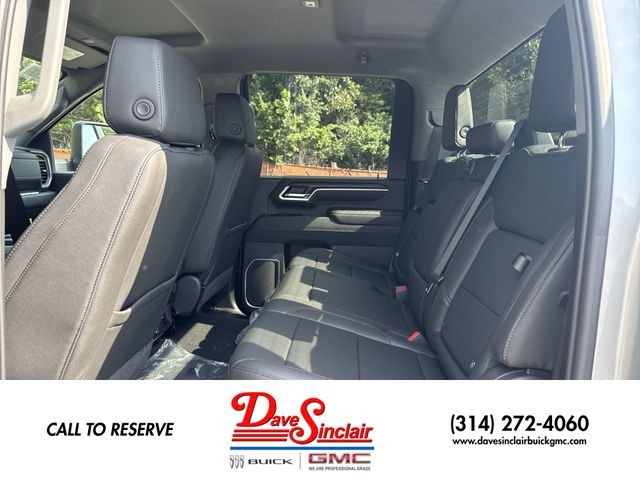 GMC Sierra 3500HD Vehicle Full-screen Gallery Image 22