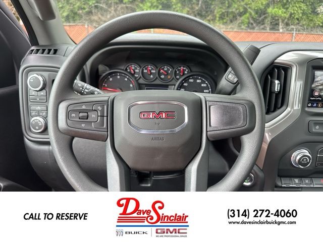 GMC Sierra 2500HD Vehicle Full-screen Gallery Image 14