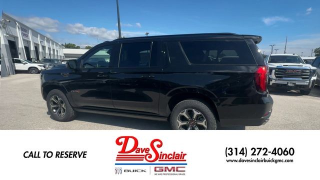 GMC Yukon XL Vehicle Full-screen Gallery Image 06