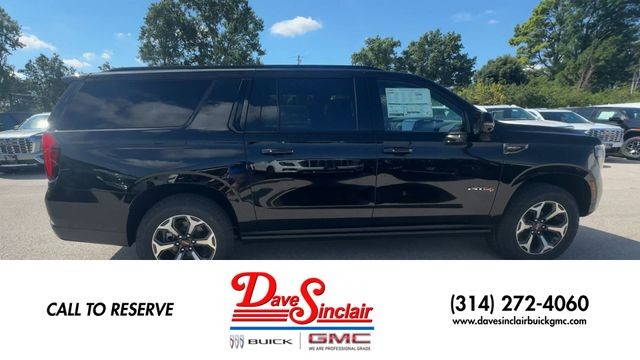GMC Yukon XL Vehicle Full-screen Gallery Image 09