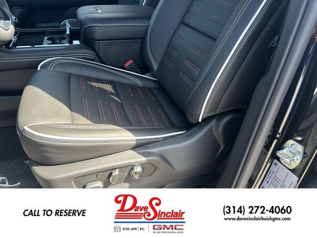 GMC Yukon XL Vehicle Full-screen Gallery Image 11